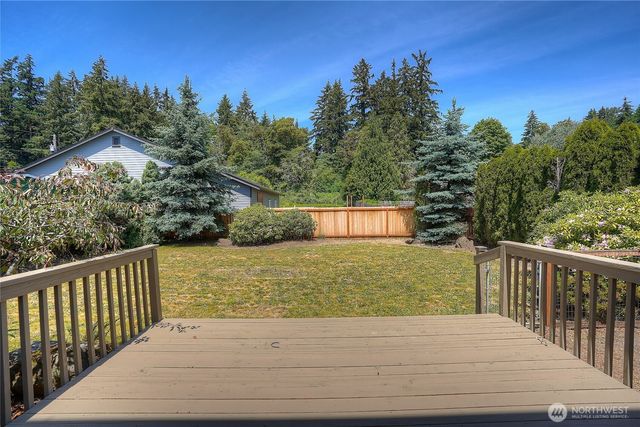 5221 64th Street W, University Place, WA 98467