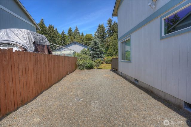 5221 64th Street W, University Place, WA 98467