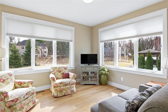 3729 Crest Ridge Court, Eau Claire, WI 54701