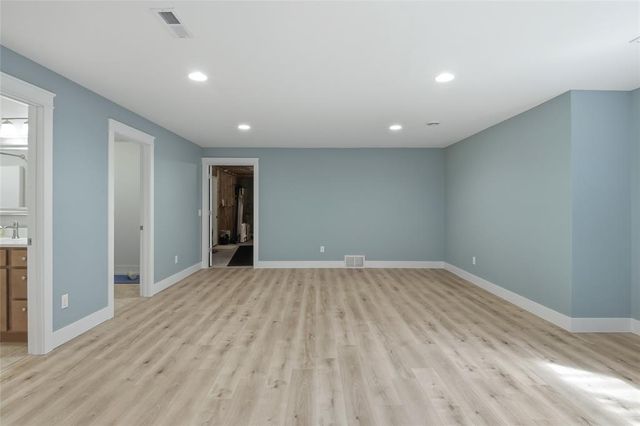 3729 Crest Ridge Court, Eau Claire, WI 54701