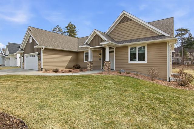 3729 Crest Ridge Court, Eau Claire, WI 54701
