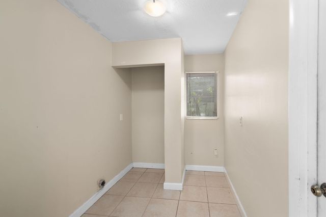 2491 SE Whitehorse Street, Port St Lucie, FL 34984