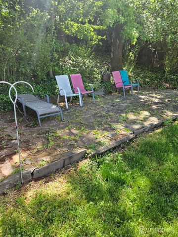 312 Woodruff Avenue, Avenel, NJ 07001