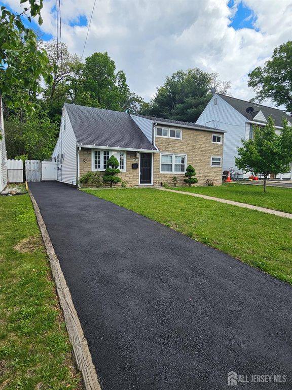 312 Woodruff Avenue, Avenel, NJ 07001