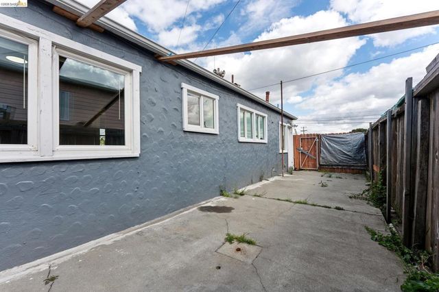 1003 1011 Lassen St, Richmond, CA 94805