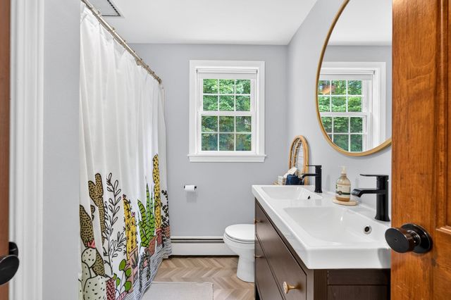 12 New Road, Canterbury, NH 03224