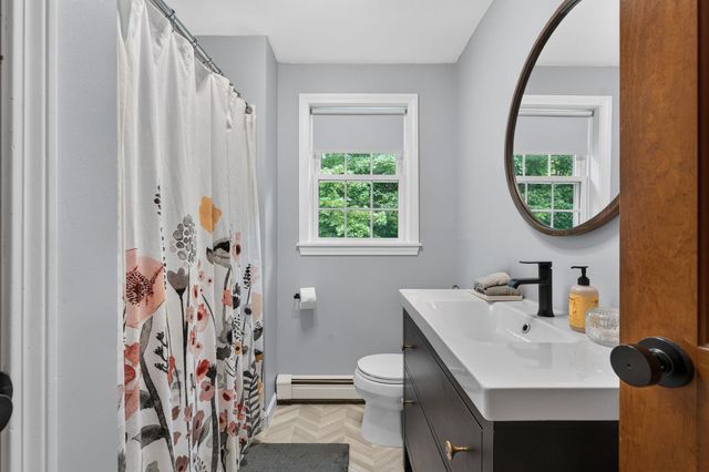 12 New Road, Canterbury, NH 03224