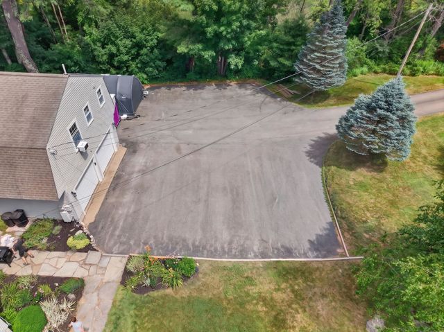 12 New Road, Canterbury, NH 03224