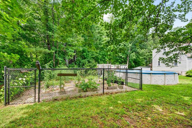 12 New Road, Canterbury, NH 03224