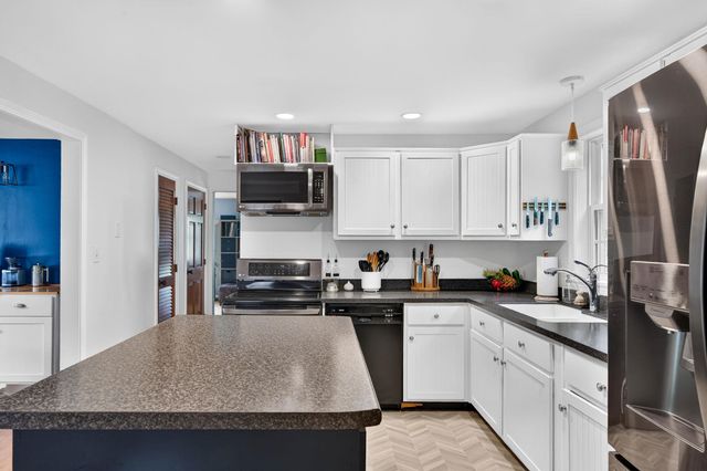 12 New Road, Canterbury, NH 03224