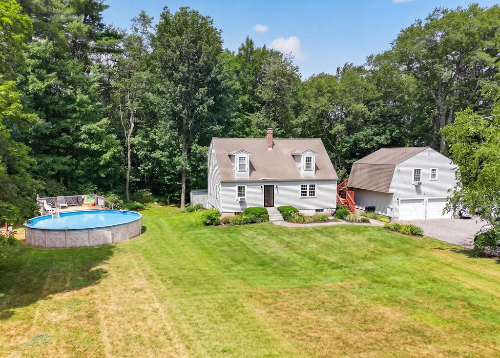 12 New Road, Canterbury, NH 03224