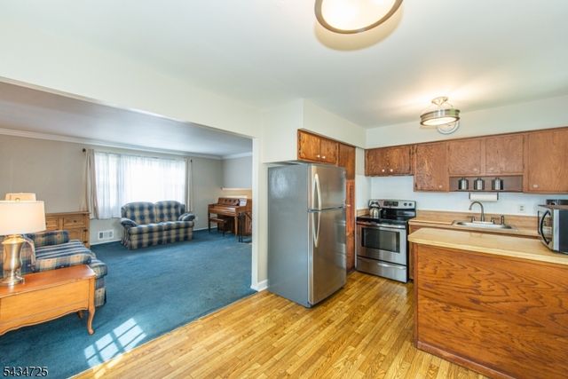 53 Columbia St, Wharton Boro, NJ 07885