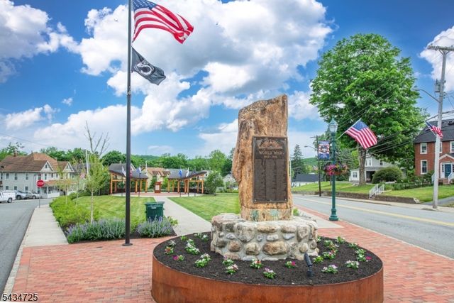 53 Columbia St, Wharton Boro, NJ 07885