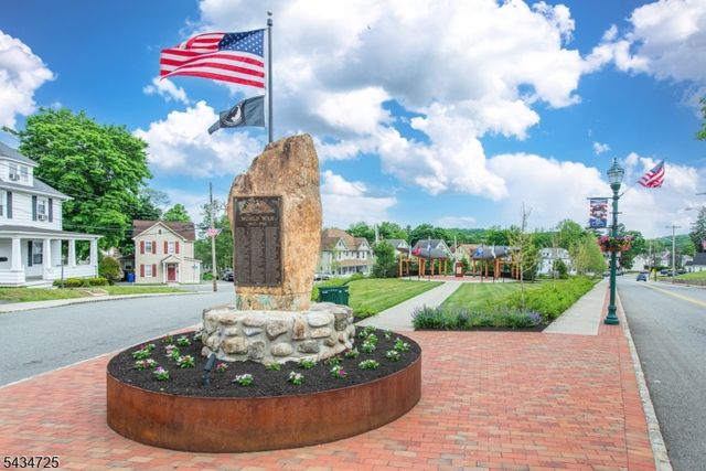 53 Columbia St, Wharton Boro, NJ 07885