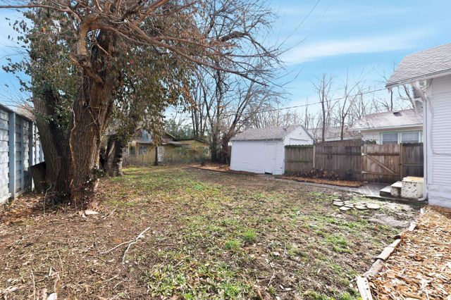 1346 S Hydraulic St, Wichita, KS 67211