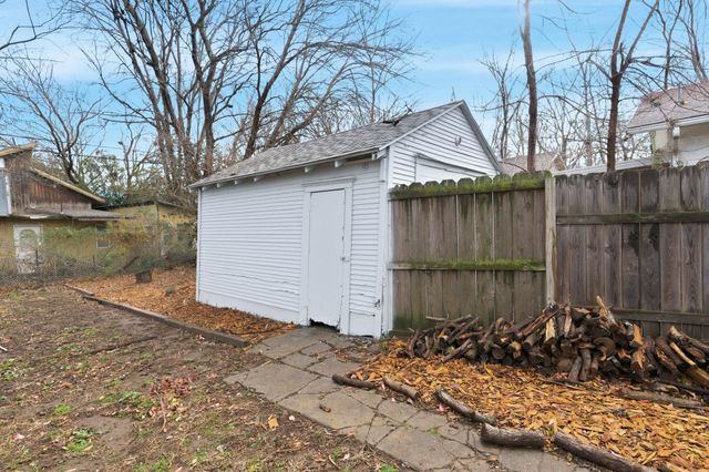 1346 S Hydraulic St, Wichita, KS 67211