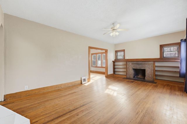 1346 S Hydraulic St, Wichita, KS 67211