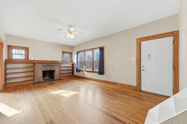 1346 S Hydraulic St, Wichita, KS 67211