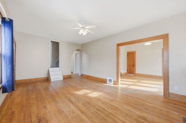 1346 S Hydraulic St, Wichita, KS 67211