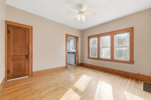 1346 S Hydraulic St, Wichita, KS 67211