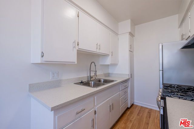 2622 Vanderbilt Lane i, Redondo Beach, CA 90278