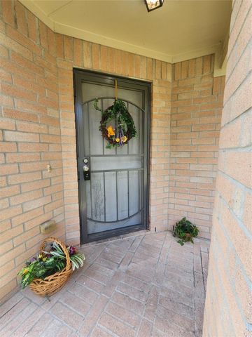 11926 Panay Drive, Houston, TX 77048