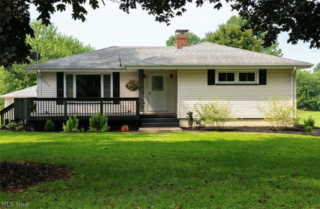 1575 Niles Cortland Road NE, Warren, OH 44484