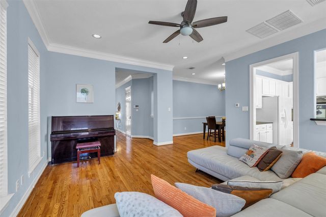 2819 Briarhurst Park, Houston, TX 77057