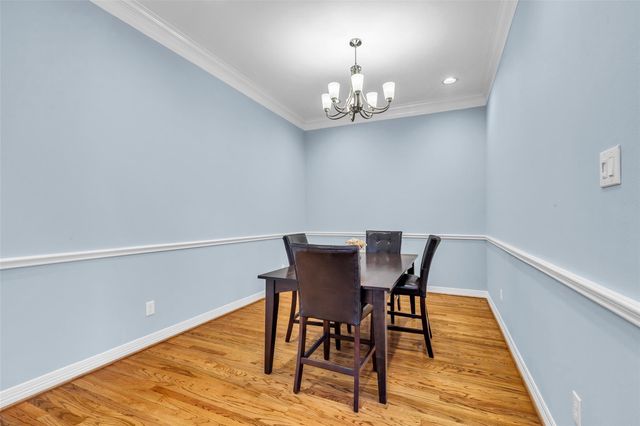 2819 Briarhurst Park, Houston, TX 77057