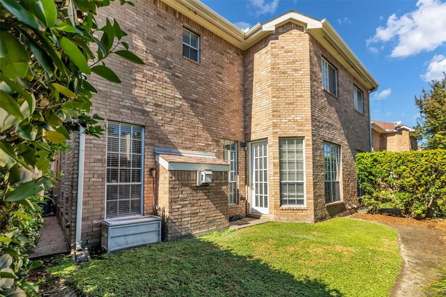 2819 Briarhurst Park, Houston, TX 77057
