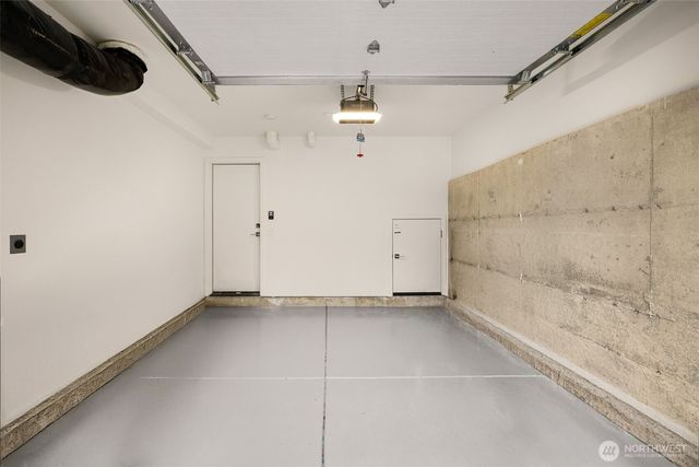 2105 SW Genesee Street SW, Seattle, WA 98106