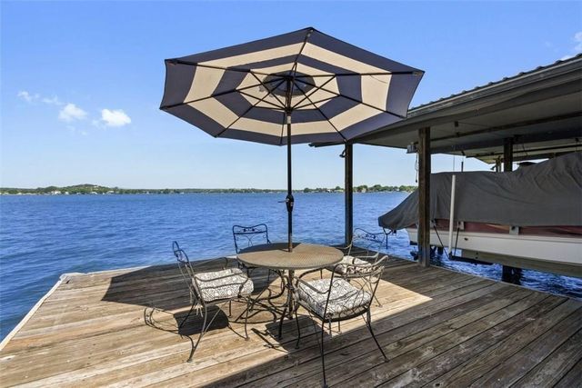 132 Web Isle DR, Marble Falls, TX 78654
