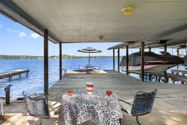 132 Web Isle DR, Marble Falls, TX 78654