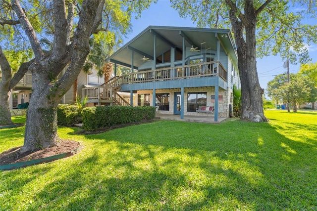 132 Web Isle DR, Marble Falls, TX 78654