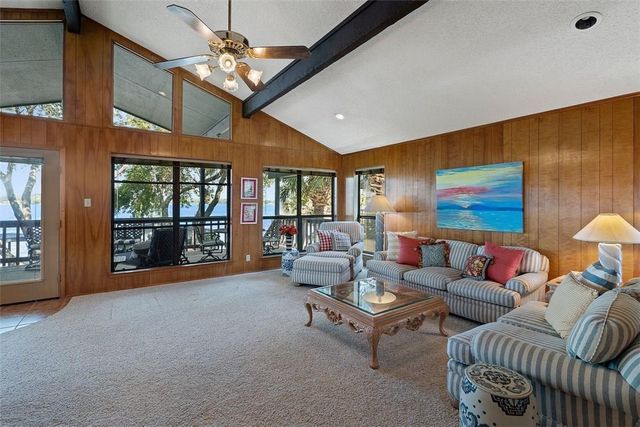132 Web Isle DR, Marble Falls, TX 78654