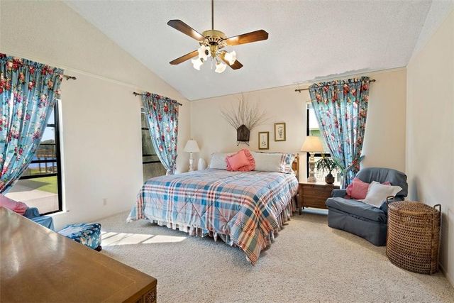 132 Web Isle DR, Marble Falls, TX 78654
