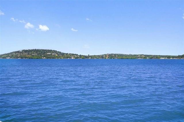 132 Web Isle DR, Marble Falls, TX 78654