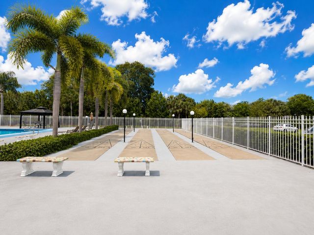 1201 Hillcrest Court 315, Hollywood, FL 33021
