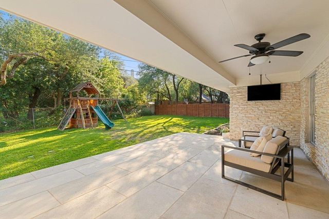 4011 Greystone DR, Austin, TX 78731