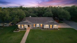 4011 Greystone DR, Austin, TX 78731