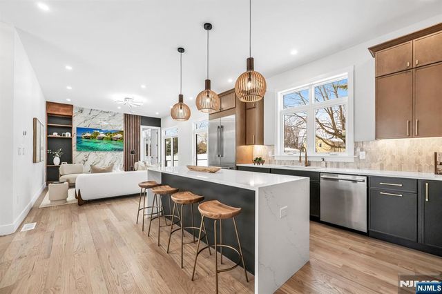 623 Alberta Drive, Paramus, NJ 07652