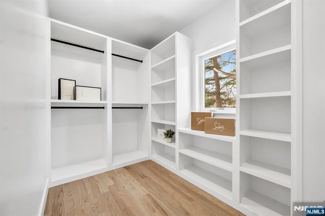 623 Alberta Drive, Paramus, NJ 07652