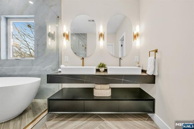 623 Alberta Drive, Paramus, NJ 07652