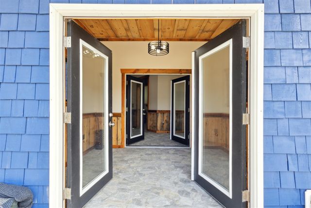 6130 Arbogast Road, Howard City, MI 49329