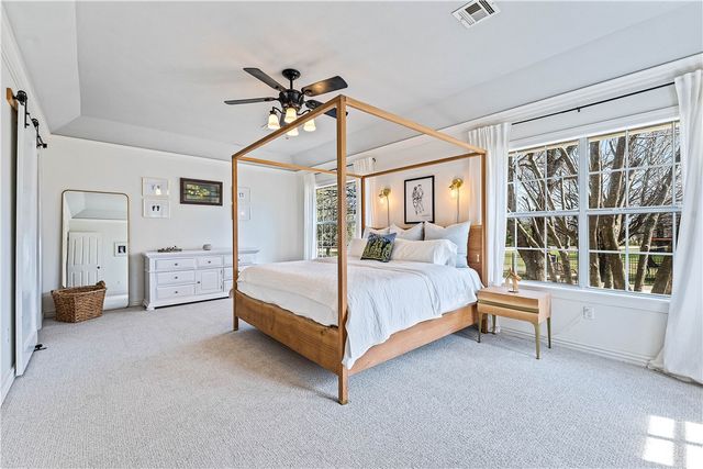 5203 S Pleasant Lane, Rogers, AR 72758