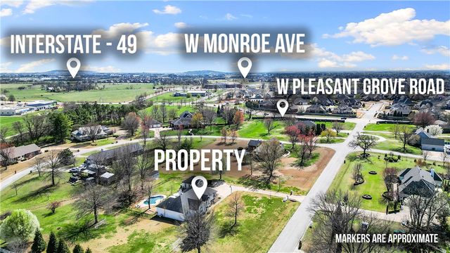 5203 S Pleasant Lane, Rogers, AR 72758