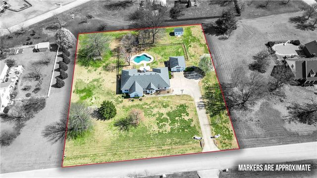 5203 S Pleasant Lane, Rogers, AR 72758