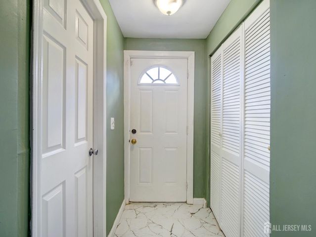 165 randolph Street, Carteret, NJ 07008