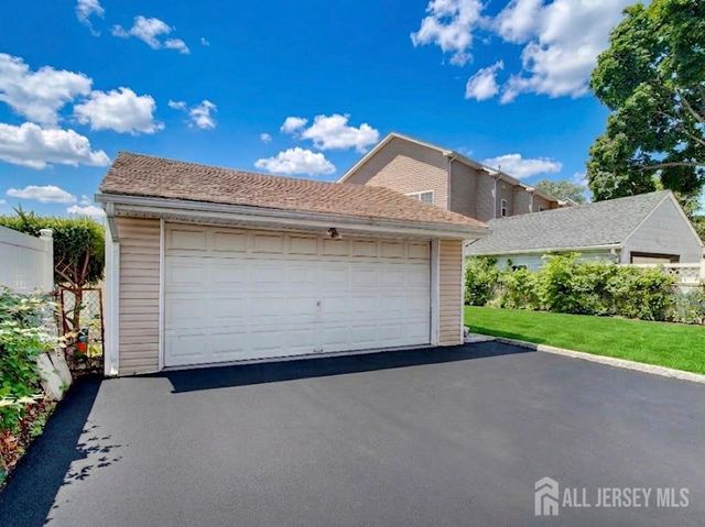 165 randolph Street, Carteret, NJ 07008