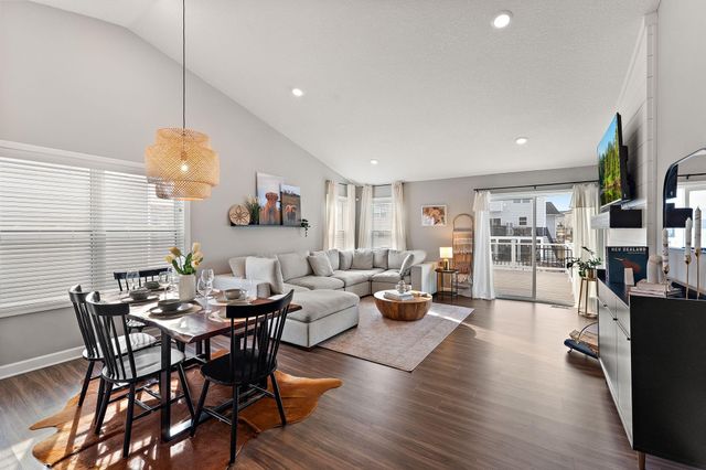 1444 Nutmeg Circle, Carver, MN 55315